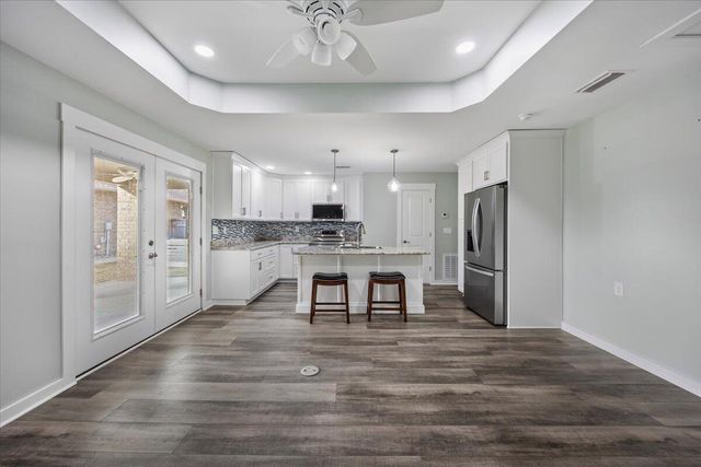 5923 Michael Drive, Milton, FL 32583