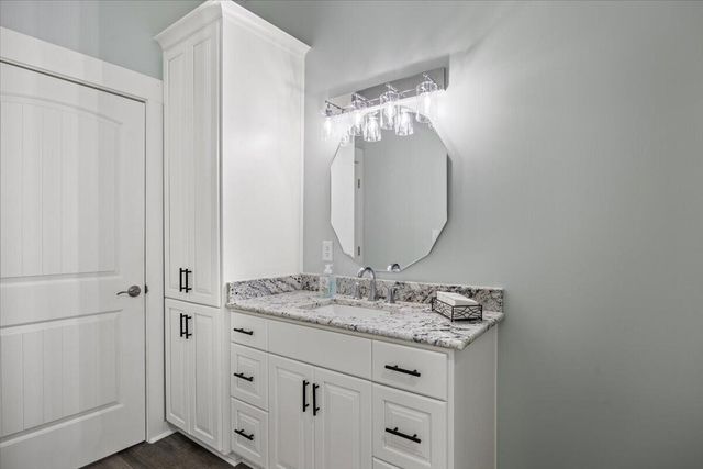 5923 Michael Drive, Milton, FL 32583