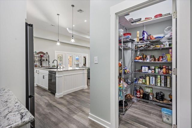 5923 Michael Drive, Milton, FL 32583