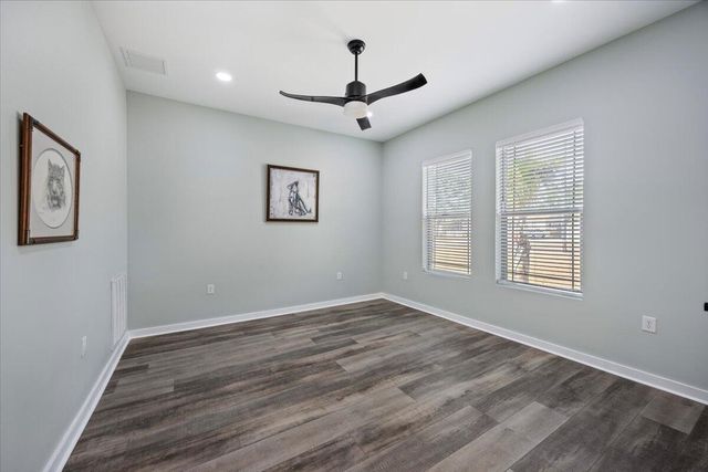 5923 Michael Drive, Milton, FL 32583