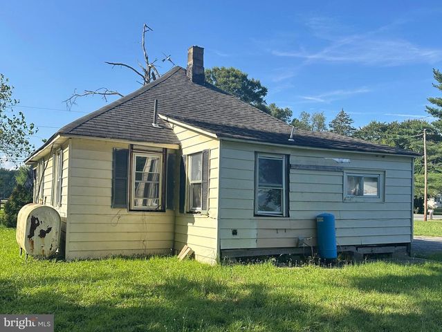 202 PINE TREE RD, Townsend, DE 19734