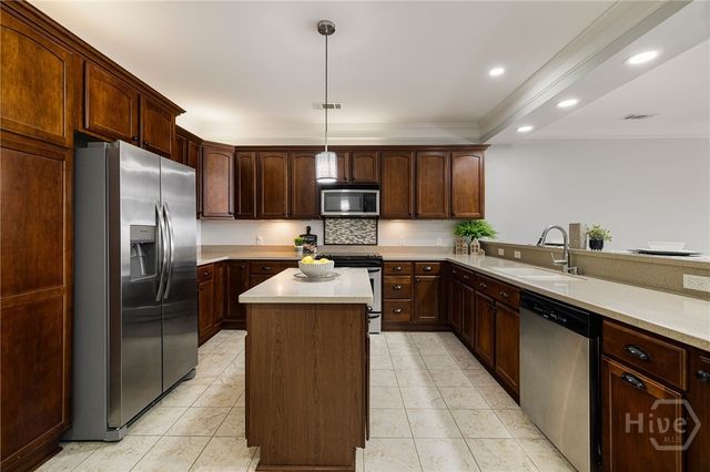 2805 River Oaks Drive, Richmond Hill, GA 31324