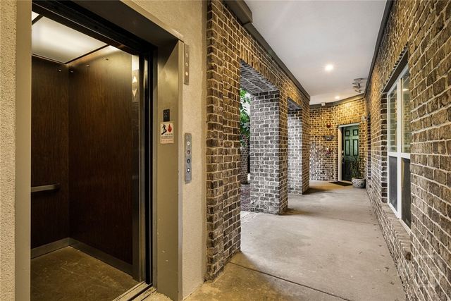 2805 River Oaks Drive, Richmond Hill, GA 31324