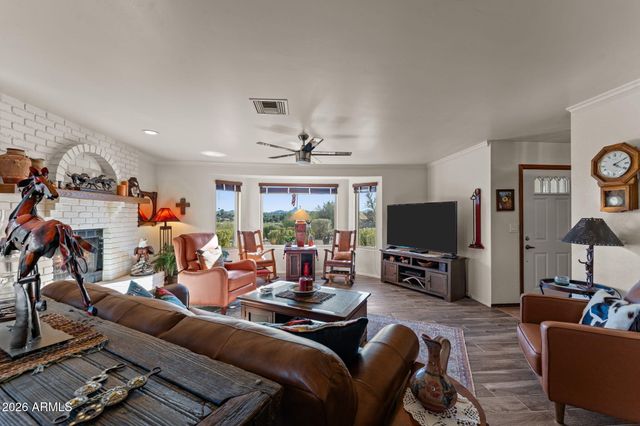 1130 N COYOTE Crossing, Wickenburg, AZ 85390