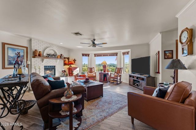 1130 N COYOTE Crossing, Wickenburg, AZ 85390