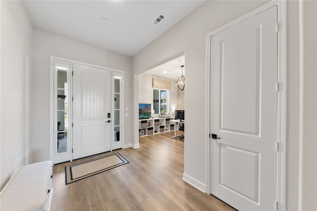 7631 Capstone Court, Riverside, CA 92506 — photo 3