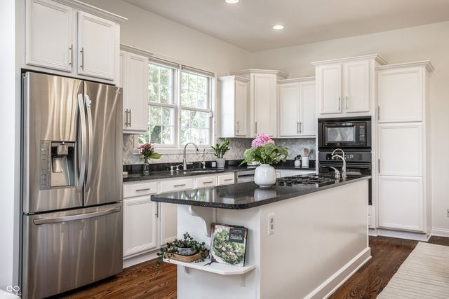 654 N Senate Avenue, Indianapolis, IN 46202