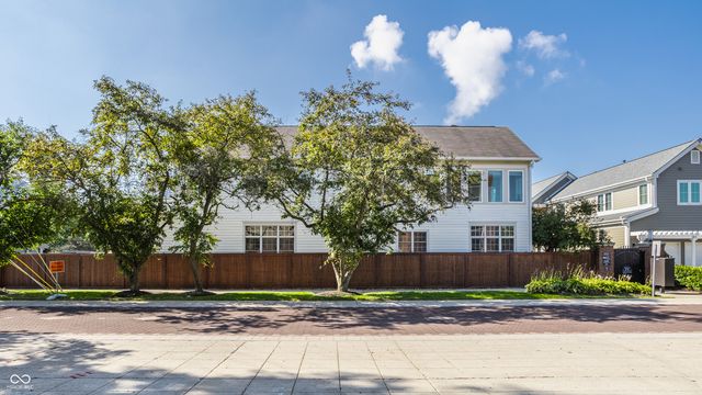 654 N Senate Avenue, Indianapolis, IN 46202