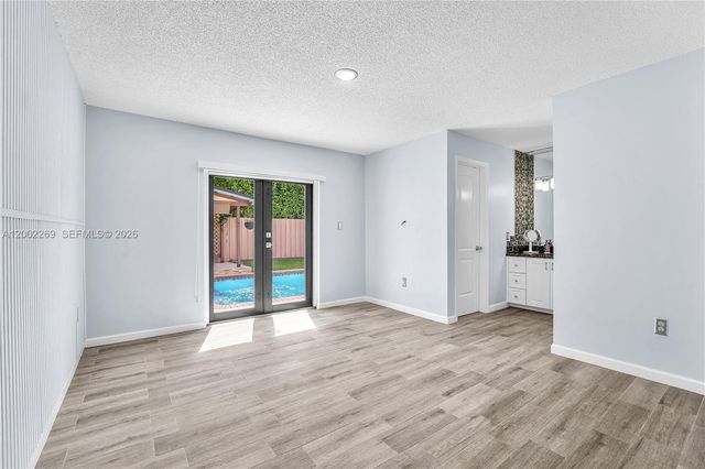 10615 SW 129th Ct, Miami, FL 33186