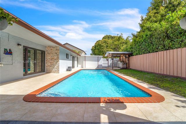 10615 SW 129th Ct, Miami, FL 33186