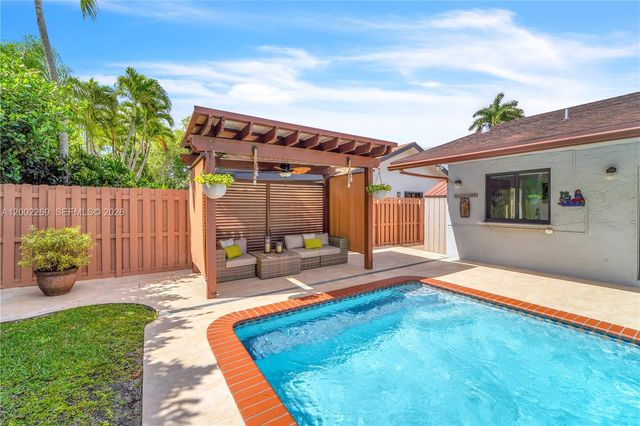 10615 SW 129th Ct, Miami, FL 33186