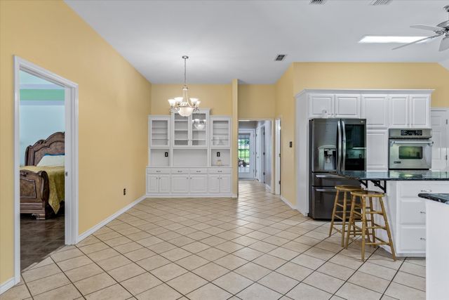 1807 An County Road 151, Palestine, TX 75801
