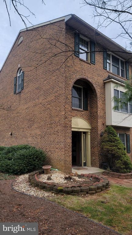 1177 FAIRCHILD AVE, Hagerstown, MD 21742