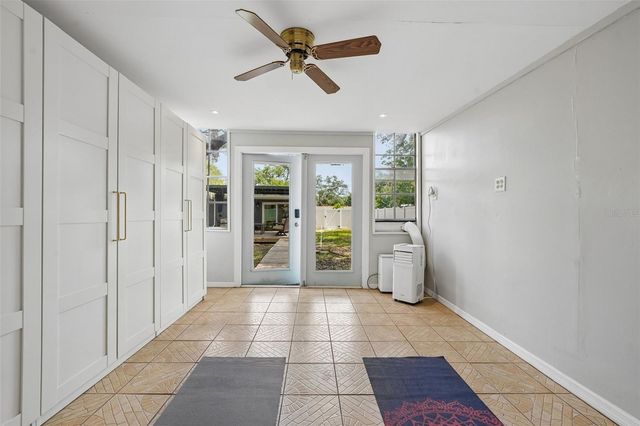 2934 W ELLIS DRIVE, Tampa, FL 33611