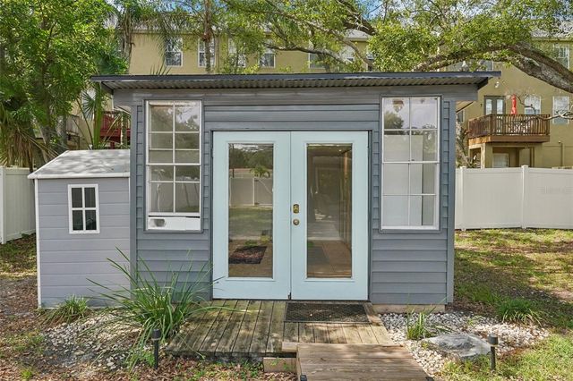 2934 W ELLIS DRIVE, Tampa, FL 33611