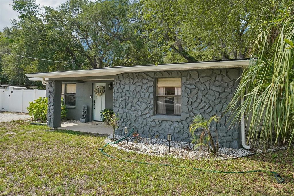 2934 W ELLIS DRIVE, Tampa, FL 33611