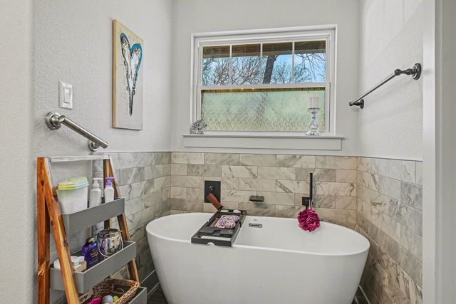 192 Grand Harbor Boulevard, Chico, TX 76431