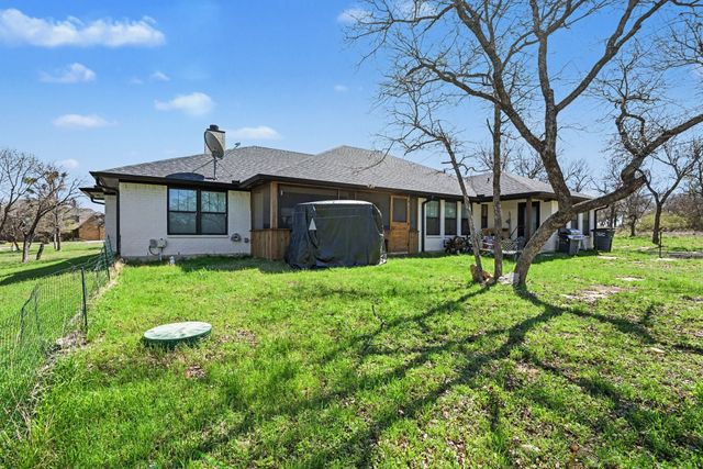 192 Grand Harbor Boulevard, Chico, TX 76431
