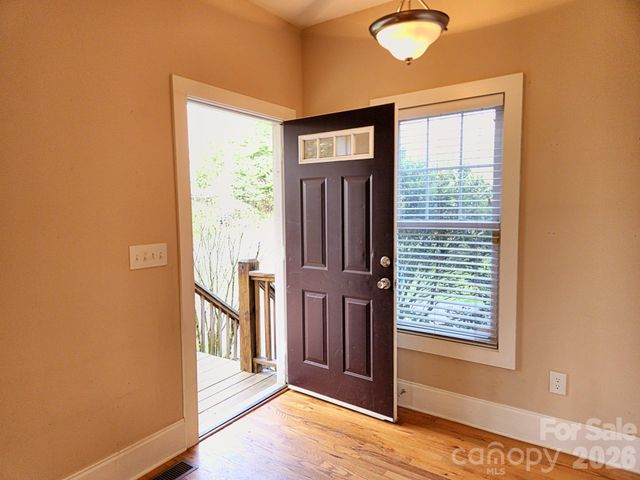 17 Lamar Avenue, Asheville, NC 28803
