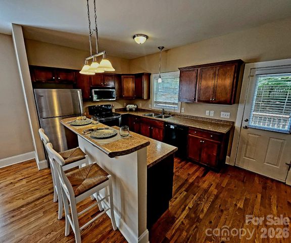 17 Lamar Avenue, Asheville, NC 28803