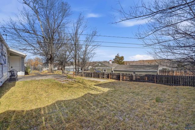 402 E INDIANA, Rapid City, SD 57701