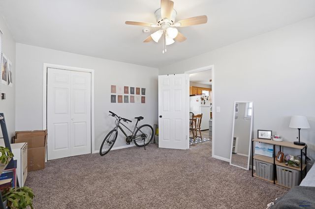 402 E INDIANA, Rapid City, SD 57701