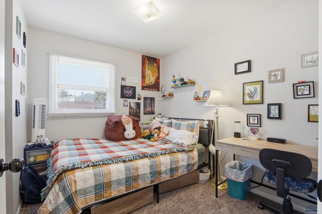 402 E INDIANA, Rapid City, SD 57701