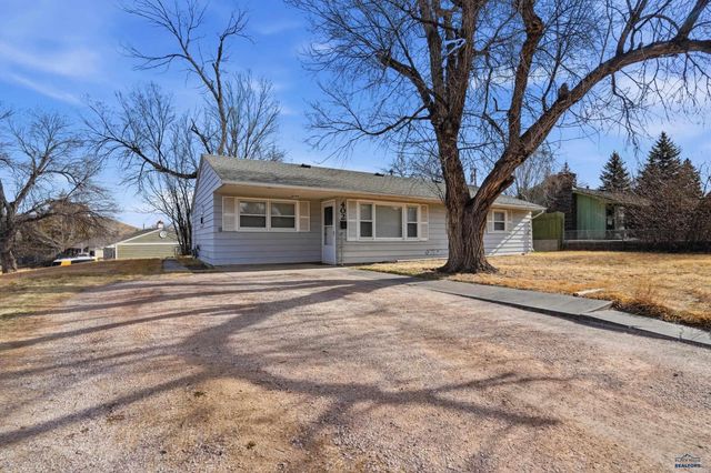 402 E INDIANA, Rapid City, SD 57701