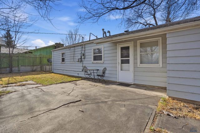 402 E INDIANA, Rapid City, SD 57701