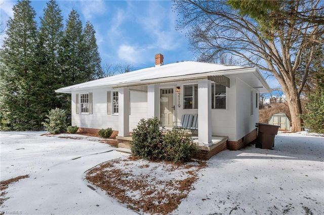 2119 Hubbard Street, Greensboro, NC 27405