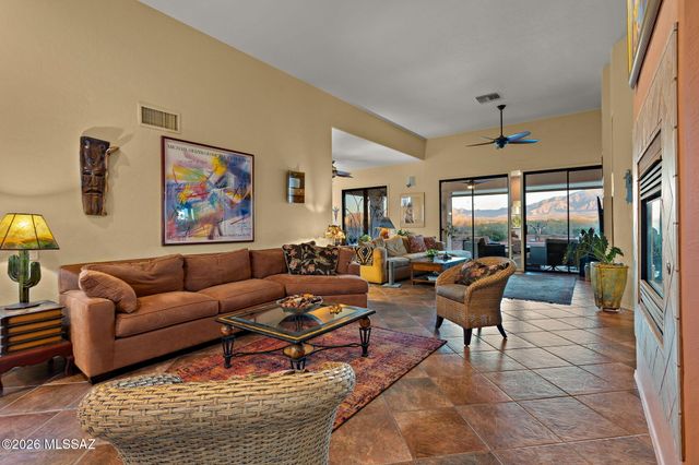 4365 S Royal Lytham Court, Green Valley, AZ 85622