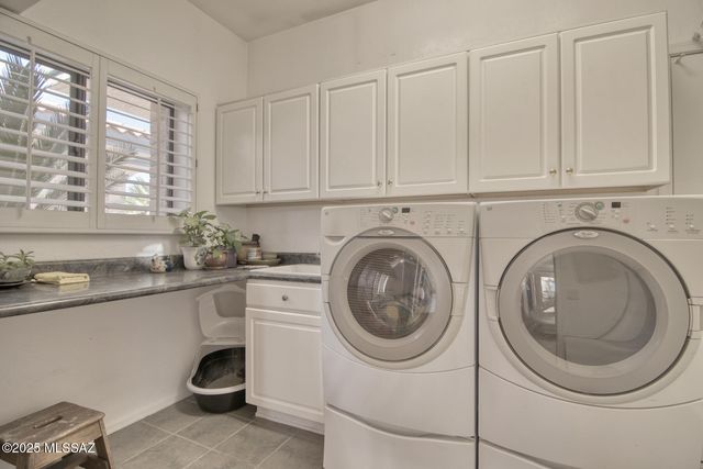 4365 S Royal Lytham Court, Green Valley, AZ 85622