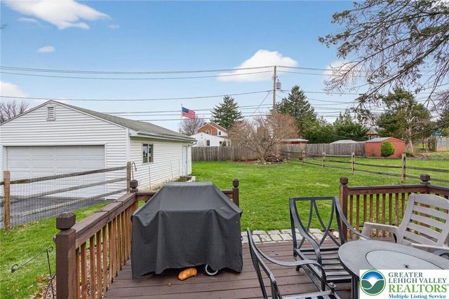 1984 Troxell Street, Hanover Twp, PA 18109