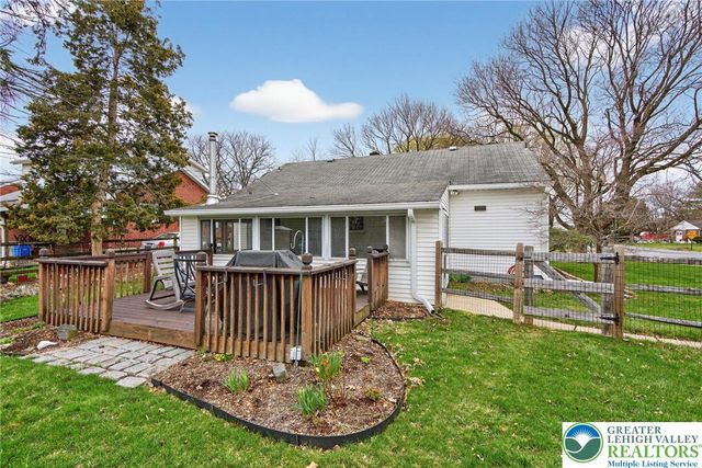 1984 Troxell Street, Hanover Twp, PA 18109