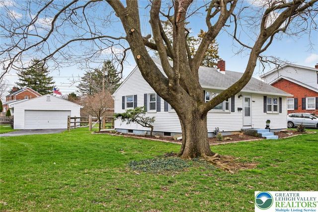 1984 Troxell Street, Hanover Twp, PA 18109