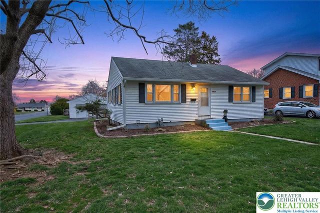 1984 Troxell Street, Hanover Twp, PA 18109