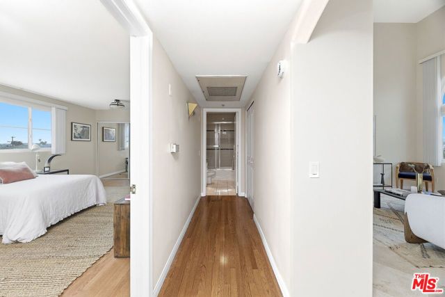 3900 Beethoven Street 302, Los Angeles, CA 90066