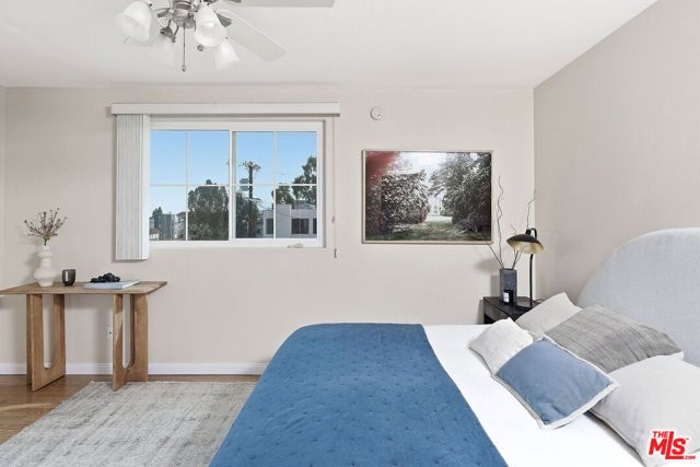 3900 Beethoven Street 302, Los Angeles, CA 90066