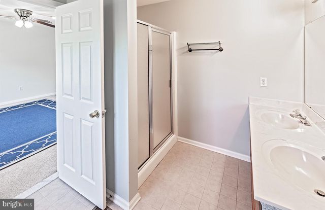 25 MARBLE HOUSE DR, Bear, DE 19701