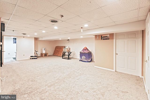 25 MARBLE HOUSE DR, Bear, DE 19701