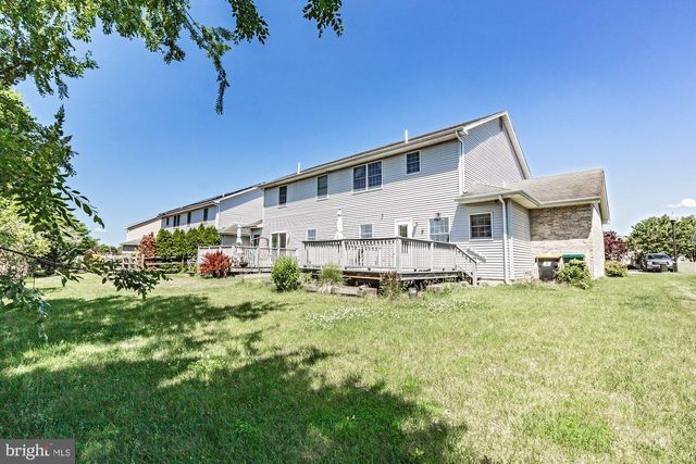 25 MARBLE HOUSE DR, Bear, DE 19701