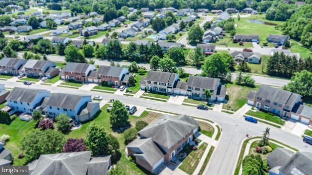 25 MARBLE HOUSE DR, Bear, DE 19701