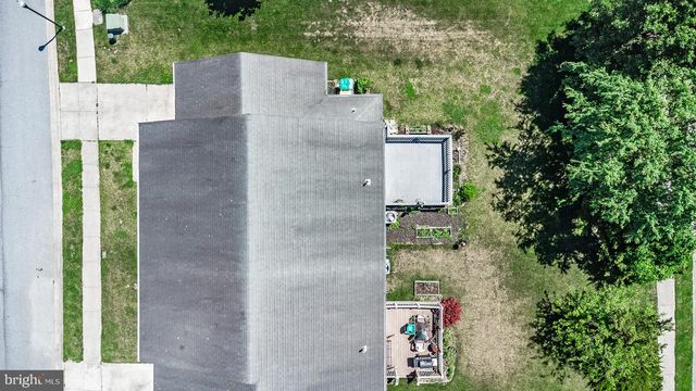 25 MARBLE HOUSE DR, Bear, DE 19701