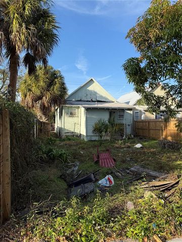 2310 W WALNUT STREET, Tampa, FL 33607