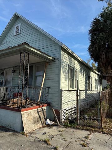 2310 W WALNUT STREET, Tampa, FL 33607