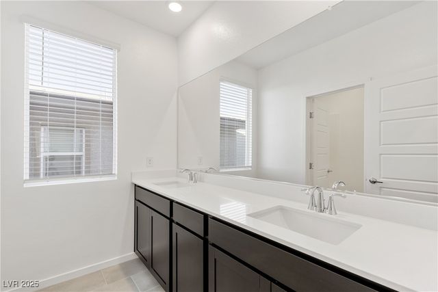 200 Viento Ridge Street, Henderson, NV 89012