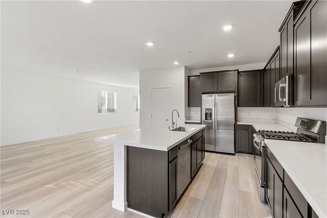 200 Viento Ridge Street, Henderson, NV 89012