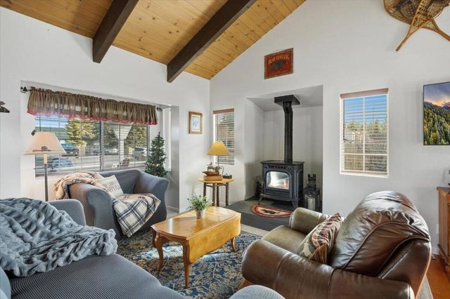 913 Mount Doble Drive, Big Bear, CA 92314