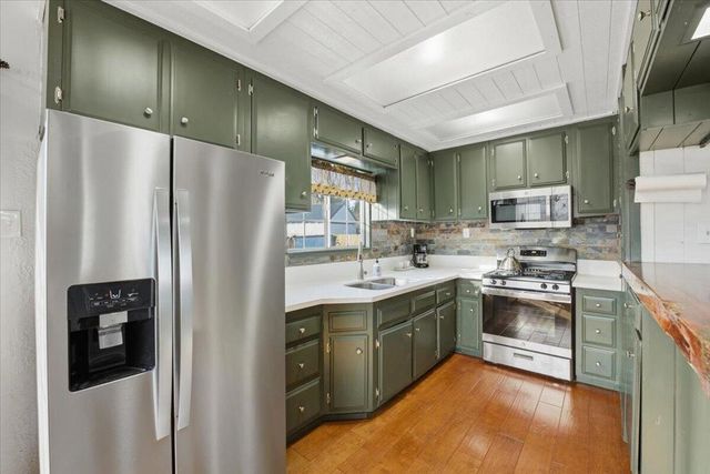 913 Mount Doble Drive, Big Bear, CA 92314