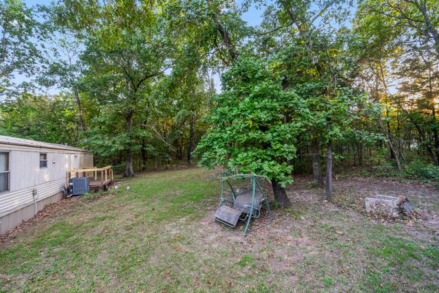 17410 E 900 Road, Stockton, MO 65785